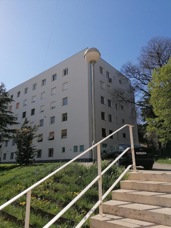 Apartamento Sunny Spot Pula Exterior foto